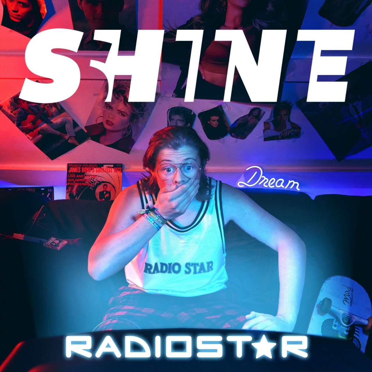 FLITSSCHIJF 106 Radio Star -- Shine